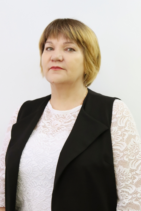 Шаповалова Антонина Петровна.